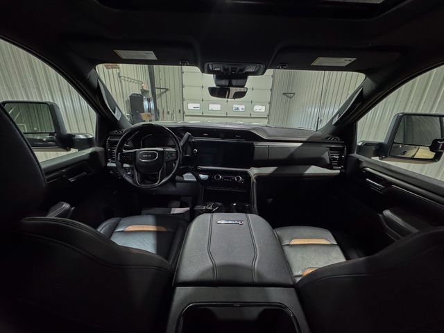 Used 2025 GMC Sierra 3500 AT4 w/ AT4 Premium Plus Package AWD/4WD image 21
