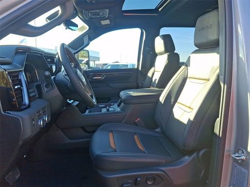 New 2026 GMC Sierra 2500 AT4 w/ AT4 Premium Plus Package image 9