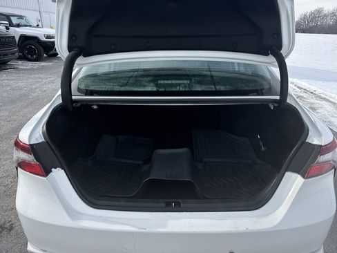 Used 2021 Toyota Camry SE image 26