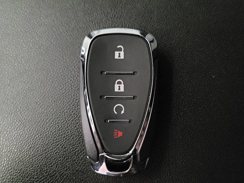 Used 2021 Chevrolet Equinox LS FWD image 32
