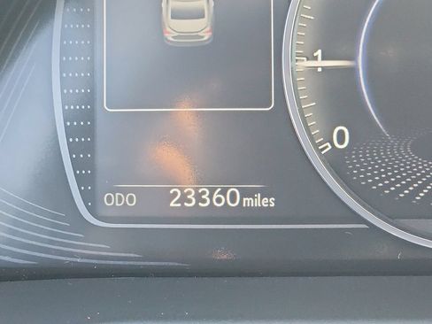 Used 2024 Lexus ES 350 w/ Premium Package FWD image 4