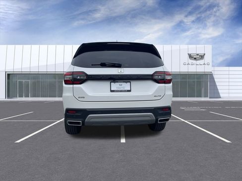 Used 2023 Honda Pilot Elite image 7