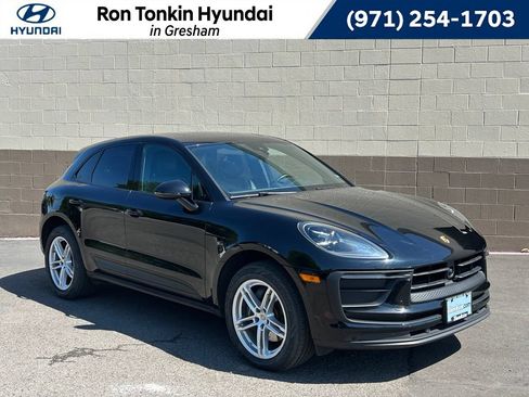 Used 2024 Porsche Macan AWD/4WD image 1