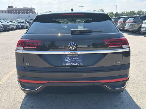 Certified 2023 Volkswagen Atlas Cross Sport SE w/ Black Wheel Package AWD/4WD image 5