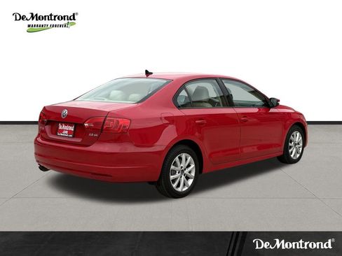 Used 2012 Volkswagen Jetta SE image 5