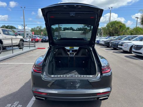 Used 2020 Porsche Panamera 4 Executive AWD/4WD image 21