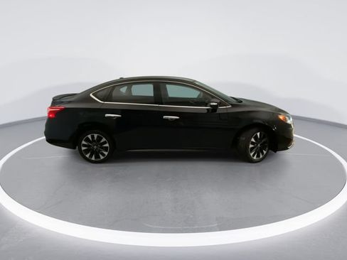 Used 2019 Nissan Sentra SR FWD image 7