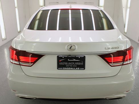 Used 2017 Lexus LS 460 w/ Comfort Package RWD image 8