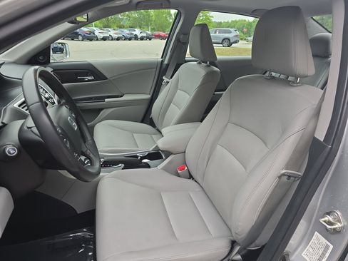 Used 2015 Honda Accord EX-L image 17