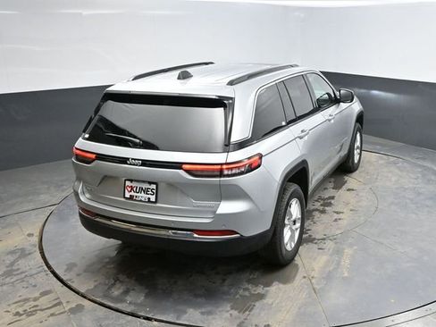 New 2026 Jeep Grand Cherokee Laredo AWD/4WD image 35