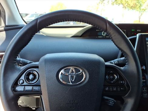 Used 2021 Toyota Prius Prime Limited image 19