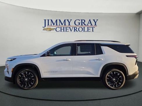 New 2026 Chevrolet Traverse LT image 6