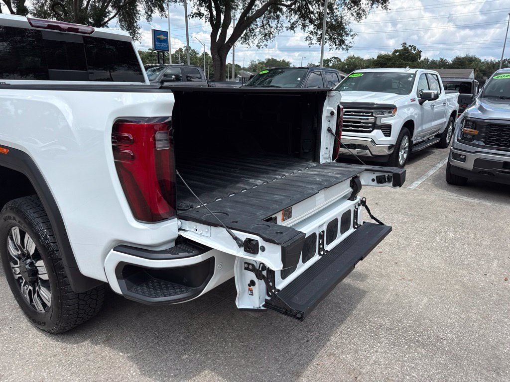 Used 2024 GMC Sierra 2500 Denali AWD/4WD image 33