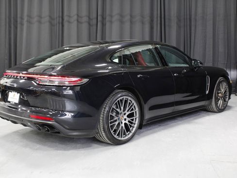 Certified 2022 Porsche Panamera 4 Platinum Edition image 7