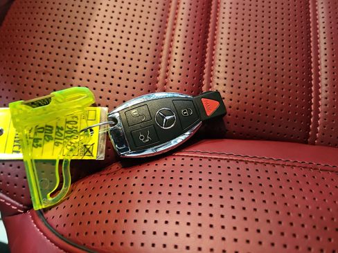 Used 2016 Mercedes-Benz SL 63 AMG image 34