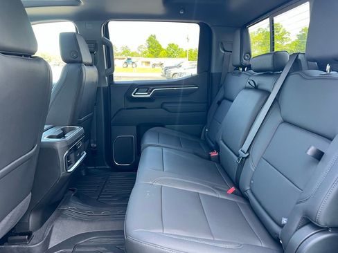 New 2026 GMC Sierra 1500 SLT w/ SLT Premium Plus Package AWD/4WD image 13