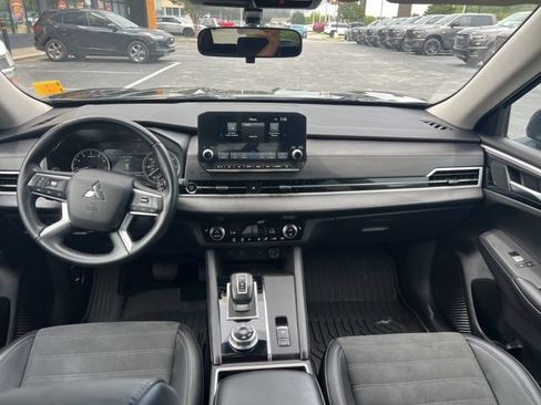Used 2024 Mitsubishi Outlander SE Black Edition AWD/4WD image 20
