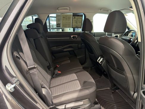 Used 2026 Kia Sorento LX image 22