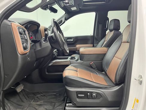Used 2022 Chevrolet Silverado 1500 High Country w/ Technology Package AWD/4WD image 19