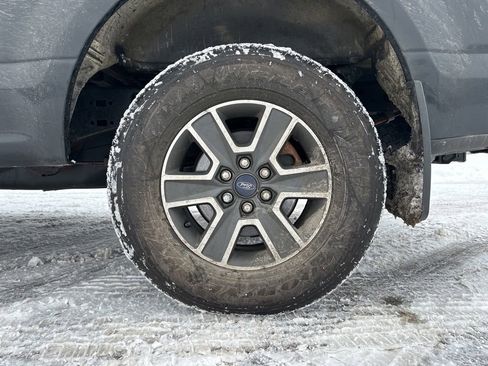 Used 2019 Ford F150 XLT w/ Equipment Group 302A Luxury image 8