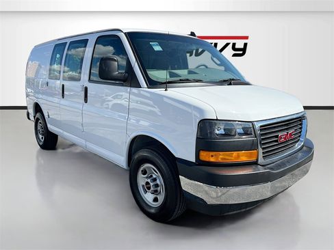Used 2024 GMC Savana 2500 w/ Driver Convenience Package image 1