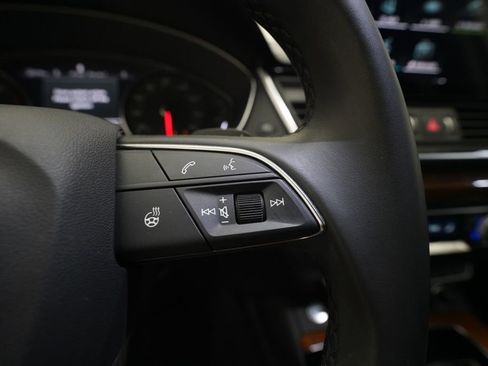 Used 2023 Audi Q5 Premium w/ Convenience Package AWD/4WD image 19