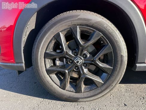 Certified 2025 Honda HR-V Sport image 6