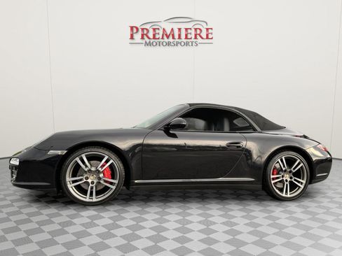 Used 2011 Porsche 911 Cabriolet image 3