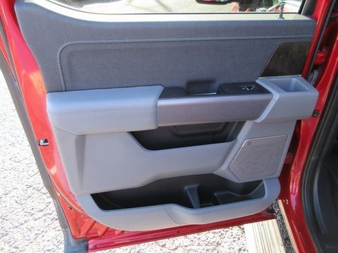 Used 2021 Ford F150 Lariat w/ Equipment Group 502A High image 23