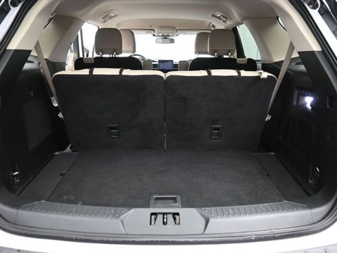 Used 2020 Ford Explorer Limited image 23