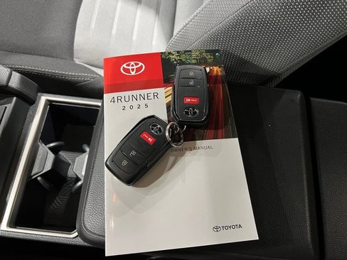 Used 2025 Toyota 4Runner TRD Off-Road image 47