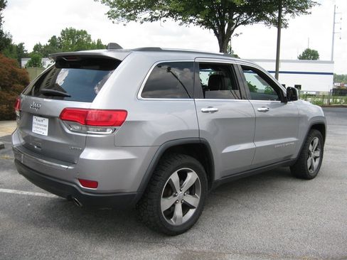 Used 2015 Jeep Grand Cherokee Limited AWD/4WD image 8