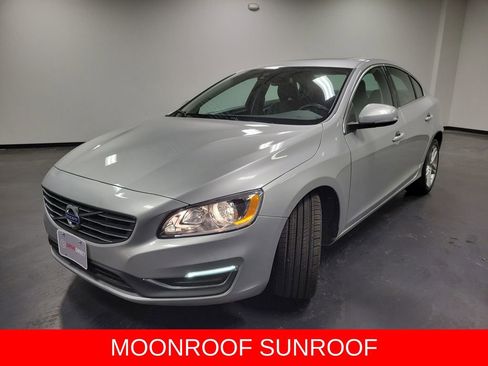 Used 2015 Volvo S60 T5 Premier image 5