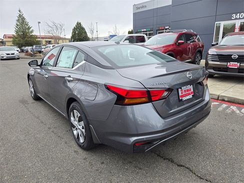 New 2025 Nissan Altima 2.5 S image 4