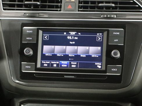 Used 2023 Volkswagen Tiguan S image 27