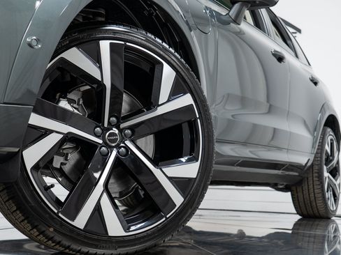 New 2026 Volvo XC60 T8 Ultra AWD/4WD image 28