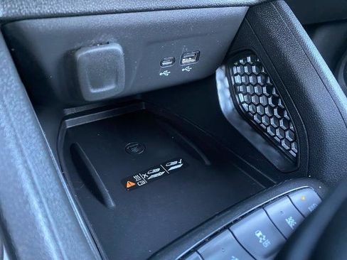 Used 2025 Chevrolet TrailBlazer RS w/ Convenience Package image 23