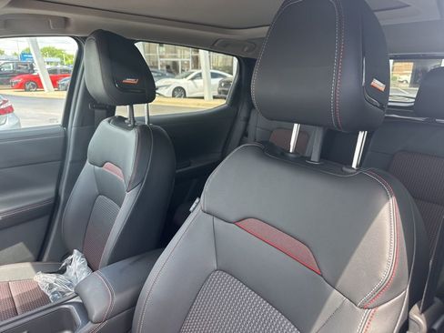 New 2026 Nissan Kicks SR w/ SR Premium Package AWD/4WD image 11