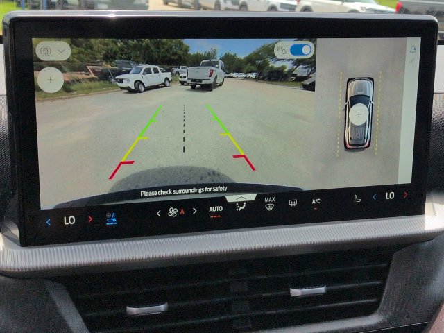 Used 2025 Ford Explorer Platinum RWD image 28