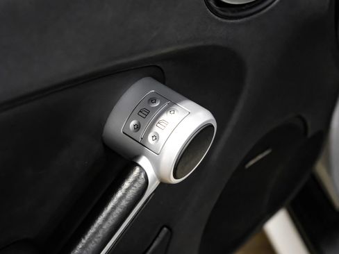 Used 2006 Mercedes-Benz SLK 55 AMG image 29