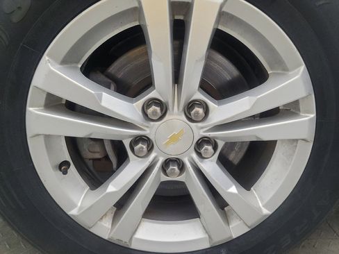 Used 2017 Chevrolet Equinox LT w/ Driver Confidence Package II image 31