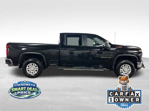 Used 2022 Chevrolet Silverado 3500 LT w/ Convenience Package image 6