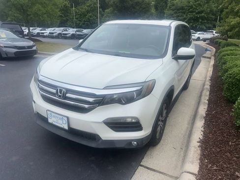 Used 2017 Honda Pilot EX-L image 3