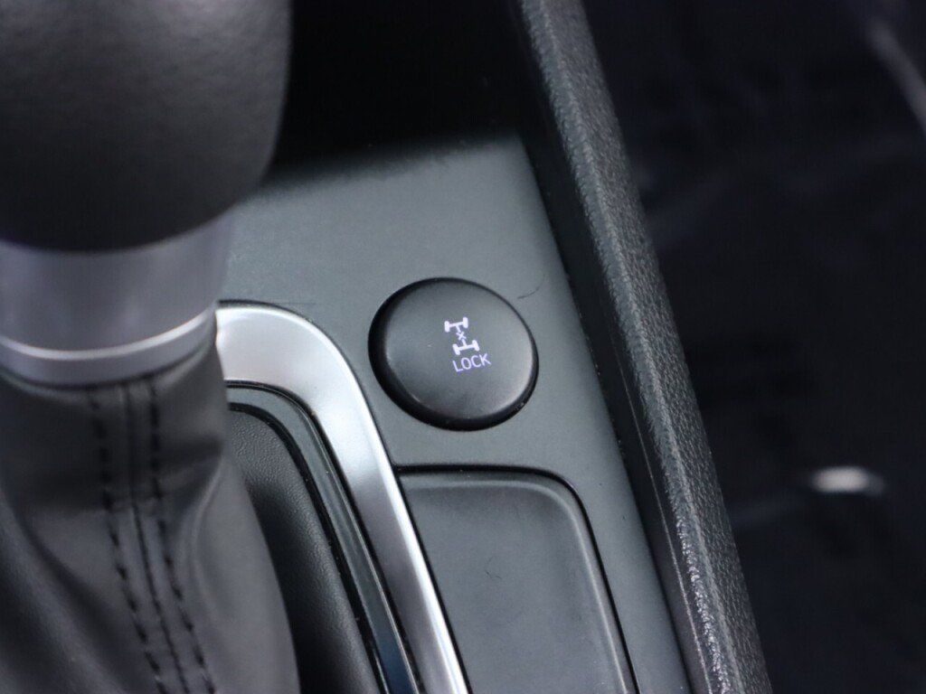 Used 2023 Hyundai Kona SE AWD/4WD image 27