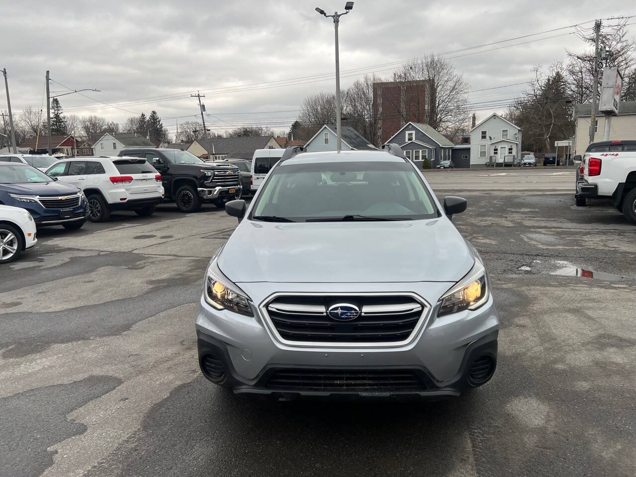 Used 2018 Subaru Outback 2.5i AWD/4WD image 8