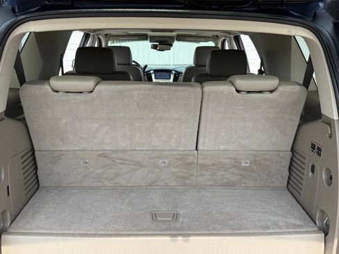 Used 2020 Chevrolet Tahoe LT w/ Luxury Package AWD/4WD image 27