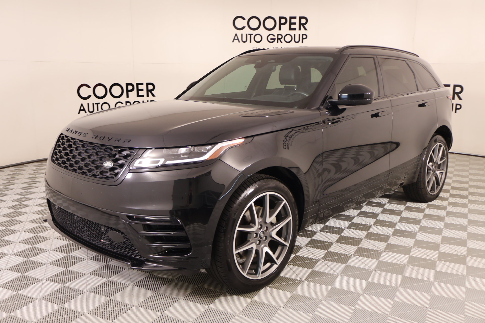 Used 2022 Land Rover Range Rover Velar R-Dynamic S AWD/4WD image 11