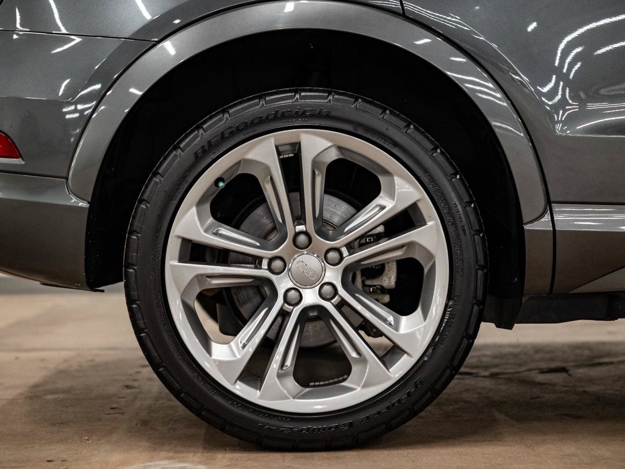Used 2018 Audi Q3 2.0T Premium w/ Convenience Package AWD/4WD image 40