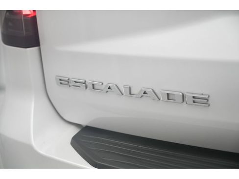 Used 2022 Cadillac Escalade Premium Luxury w/ Performance Package image 64