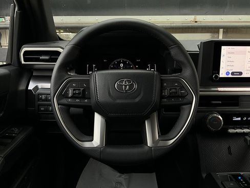 New 2026 Toyota 4Runner SR5 image 31